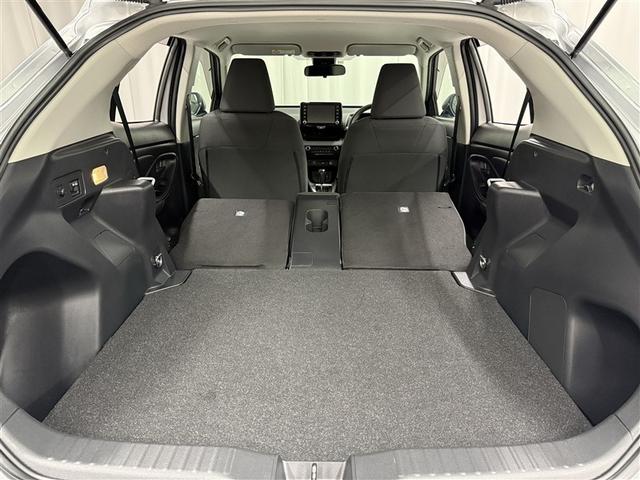 ヤリスクロス ハイブリッドG 4WD 寒冷地 衝突被害軽減システム メモリーナビ バックカメラ アルミホイール スマートキー オートクルーズコントロール ETC 盗難防止装置 キーレス 横滑り防止機能 ハイブリッド(14枚目)