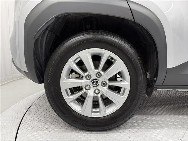 ヤリスクロス ハイブリッドG 4WD 寒冷地 衝突被害軽減システム メモリーナビ バックカメラ アルミホイール スマートキー オートクルーズコントロール ETC 盗難防止装置 キーレス 横滑り防止機能 ハイブリッド(25枚目)