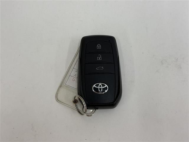 カローラ ハイブリッド　Ｇ　４ＷＤ　寒冷地　衝突被害軽減システム　バックカメラ　フルセグ　ＬＥＤヘッドランプ　スマートキー　オートクルーズコントロール　ＥＴＣ　盗難防止装置　キーレス　横滑り防止機能　ハイブリッド（29枚目）