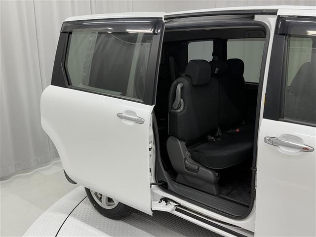 シエンタ DICE-G 4WD 寒冷地 メモリーナビ 電動スライドドア フルセグ HIDヘッドライト アルミホイール ETC キーレス 3列シート 乗車定員7人(11枚目)