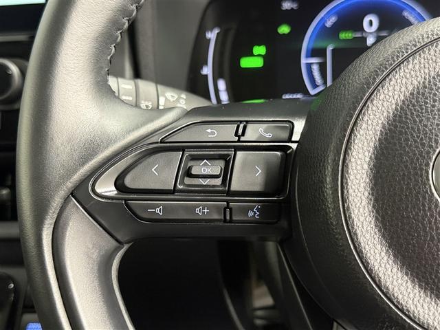 シエンタ ハイブリッドＺ　４ＷＤ　寒冷地　衝突被害軽減システム　バックカメラ　フルセグ　ＬＥＤヘッドランプ　スマートキー　オートクルーズコントロール　ＥＴＣ　盗難防止装置　キーレス　横滑り防止機能　３列シート　乗車定員７人（26枚目）