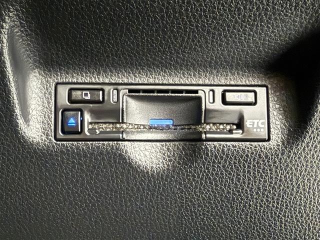シエンタ ハイブリッドＺ　４ＷＤ　寒冷地　衝突被害軽減システム　バックカメラ　フルセグ　ＬＥＤヘッドランプ　スマートキー　オートクルーズコントロール　ＥＴＣ　盗難防止装置　キーレス　横滑り防止機能　３列シート　乗車定員７人（31枚目）