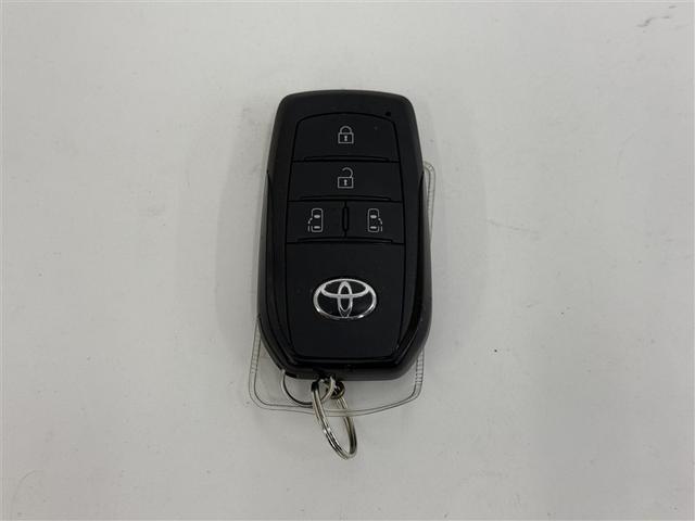 シエンタ ハイブリッドＺ　４ＷＤ　寒冷地　衝突被害軽減システム　バックカメラ　フルセグ　ＬＥＤヘッドランプ　スマートキー　オートクルーズコントロール　ＥＴＣ　盗難防止装置　キーレス　横滑り防止機能　３列シート　乗車定員７人（37枚目）