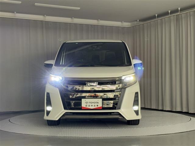 ノア Ｓｉ　ダブルバイビー　４ＷＤ　寒冷地　衝突被害軽減システム　メモリーナビ　バックカメラ　両側電動スライド　フルセグ　ＬＥＤヘッドランプ　アルミホイール　ドラレコ　スマートキー　オートクルーズコントロール　ＥＴＣ　キーレス（3枚目）