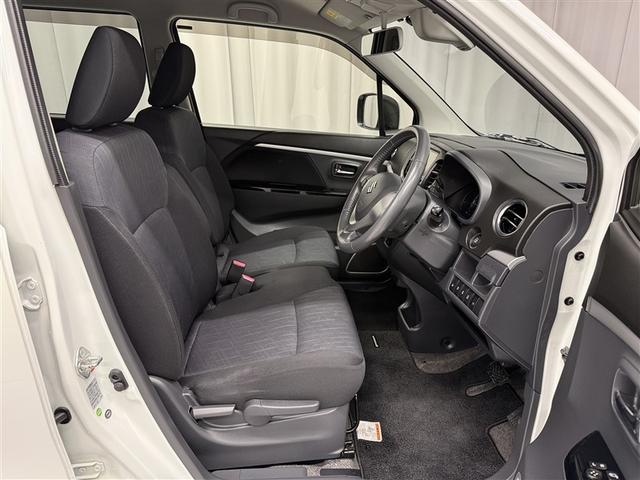 ワゴンＲスティングレー Ｘ　４ＷＤ　衝突被害軽減システム　メモリーナビ　バックカメラ　フルセグ　ＨＩＤヘッドライト　アルミホイール　スマートキー　アイドリングストップ　ＥＴＣ　盗難防止装置　キーレス　横滑り防止機能　ベンチシート（9枚目）