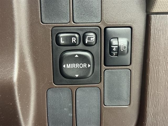 パッソ X 4WD メモリーナビ ワンセグ アルミホイール キーレス 横滑り防止機能 ベンチシート(19枚目)