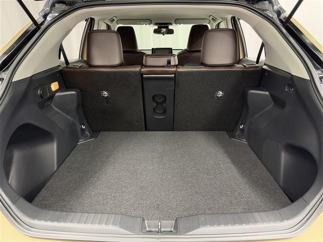 ヤリスクロス ハイブリッドZ 4WD 衝突被害軽減システム バックカメラ LEDヘッドランプ アルミホイール スマートキー オートクルーズコントロール ETC 盗難防止装置 電動シート キーレス 横滑り防止機能 ハイブリッド(14枚目)