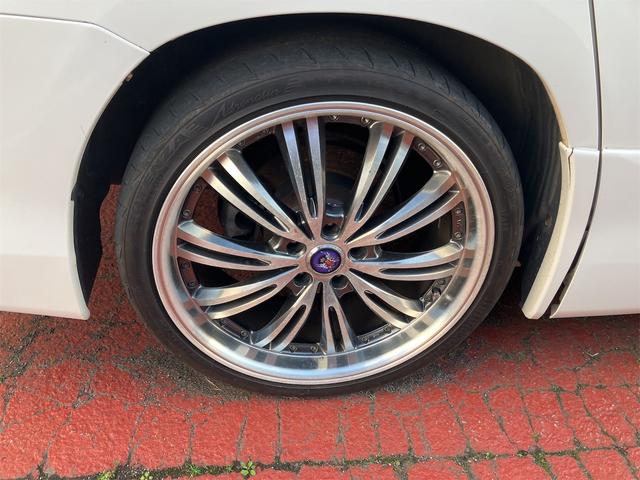 ヴェルファイア ２．４Ｚ　プラチナムセレクション　４ＷＤ　ＥＴＣ　バックカメラ　ナビ　クリアランスソナー　両側電動スライドドア　オートライト　ＨＩＤ　電動リアゲート　スマートキー　電動格納ミラー　３列シート　ＣＶＴ　アルミホイール　Ｂｌｕｅｔｏｏｔｈ（17枚目）