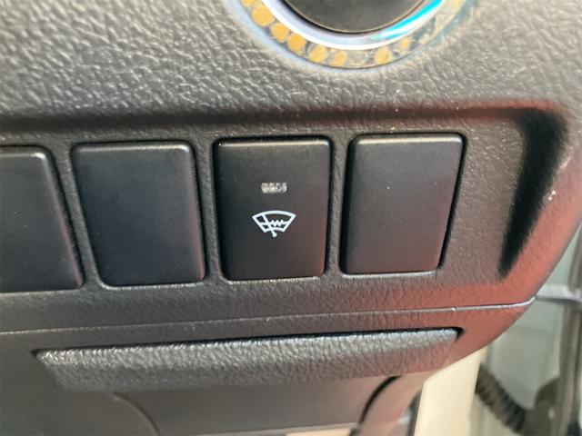 ヴェルファイア ２．４Ｚ　プラチナムセレクション　４ＷＤ　ＥＴＣ　バックカメラ　ナビ　クリアランスソナー　両側電動スライドドア　オートライト　ＨＩＤ　電動リアゲート　スマートキー　電動格納ミラー　３列シート　ＣＶＴ　アルミホイール　Ｂｌｕｅｔｏｏｔｈ（44枚目）