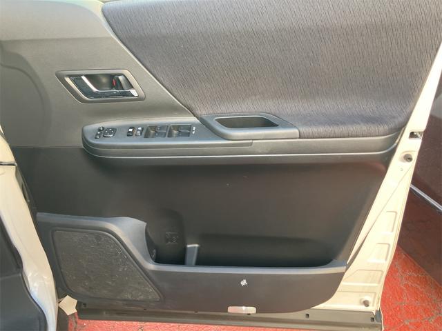 ヴェルファイア ２．４Ｚ　プラチナムセレクション　４ＷＤ　ＥＴＣ　バックカメラ　ナビ　クリアランスソナー　両側電動スライドドア　オートライト　ＨＩＤ　電動リアゲート　スマートキー　電動格納ミラー　３列シート　ＣＶＴ　アルミホイール　Ｂｌｕｅｔｏｏｔｈ（45枚目）