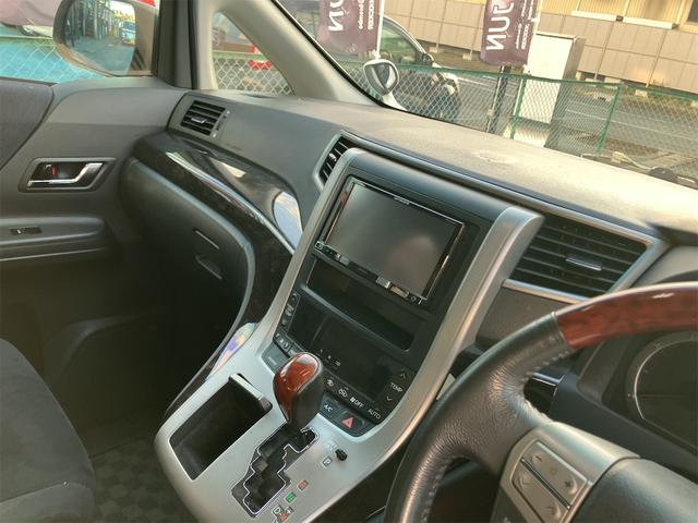 ヴェルファイア ２．４Ｚ　プラチナムセレクション　４ＷＤ　ＥＴＣ　バックカメラ　ナビ　クリアランスソナー　両側電動スライドドア　オートライト　ＨＩＤ　電動リアゲート　スマートキー　電動格納ミラー　３列シート　ＣＶＴ　アルミホイール　Ｂｌｕｅｔｏｏｔｈ（46枚目）