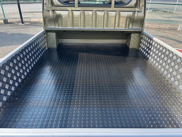 ハイゼットトラック ジャンボエクストラ　４ＷＤ　ＡＴ　マットタイヤ荷台しま板加工（10枚目）