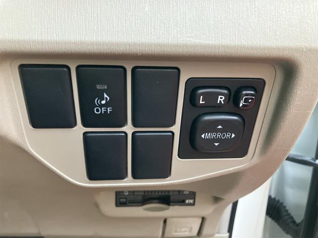 プリウス Sマイコーデ ETC モデリスタエアロ オートクルーズコントロール 全周囲カメラ アルミホイール オートライト HID CVT スマートキー 電動格納ミラー 盗難防止システム 衝突安全ボディ ABS ESC(11枚目)