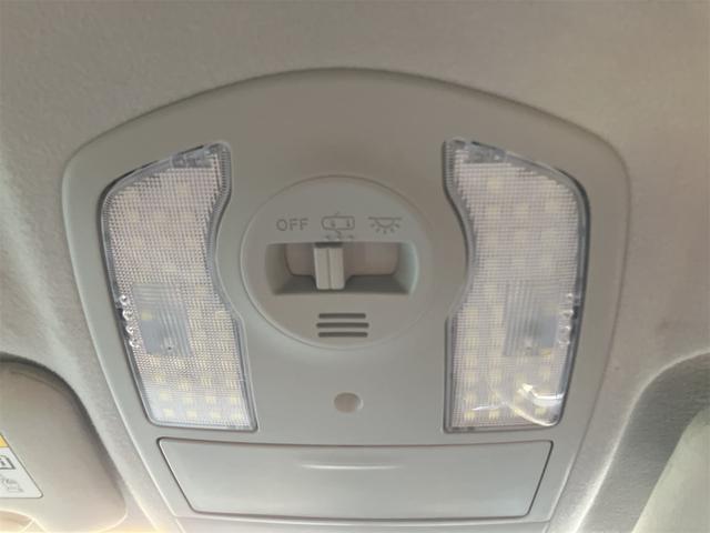 プリウス Sマイコーデ ETC モデリスタエアロ オートクルーズコントロール 全周囲カメラ アルミホイール オートライト HID CVT スマートキー 電動格納ミラー 盗難防止システム 衝突安全ボディ ABS ESC(39枚目)