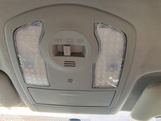 プリウス Sマイコーデ ETC モデリスタエアロ オートクルーズコントロール 全周囲カメラ アルミホイール オートライト HID CVT スマートキー 電動格納ミラー 盗難防止システム 衝突安全ボディ ABS ESC(41枚目)