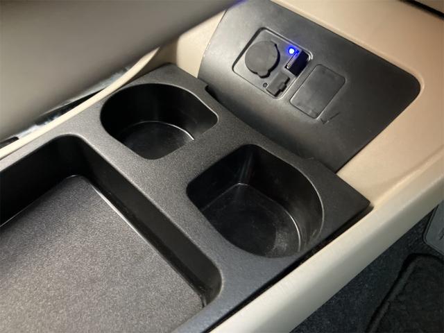 プリウス Sマイコーデ ETC モデリスタエアロ オートクルーズコントロール 全周囲カメラ アルミホイール オートライト HID CVT スマートキー 電動格納ミラー 盗難防止システム 衝突安全ボディ ABS ESC(42枚目)