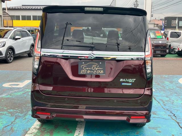 ソリオバンディット ハイブリッドＭＶ　４ＷＤ　デュアルカメラブレーキサポート　純正ナビ　全方位モニター　両側パワースライドドア　ＥＴＣ　ＵＳＢポート　ロールサンシェード　後席テーブル　パーキングソナー　ＨＵＤ　前席シートヒーター　キーレス（31枚目）