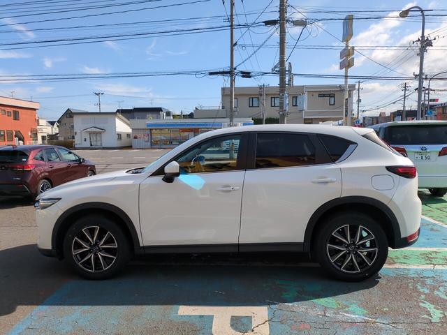 ＣＸ－５ ＸＤ　プロアクティブ　４ＷＤ　パワーバックドア　ハンドルヒーター　ヘッドアップディスプレイ　サイド／バックカメラ　シートメモリー　前席シートヒーター　パーキングソナー　ＵＳＢポート　フルセグ対応純正ナビ　Ｂｌｕｅｔｏｏｔｈ（8枚目）