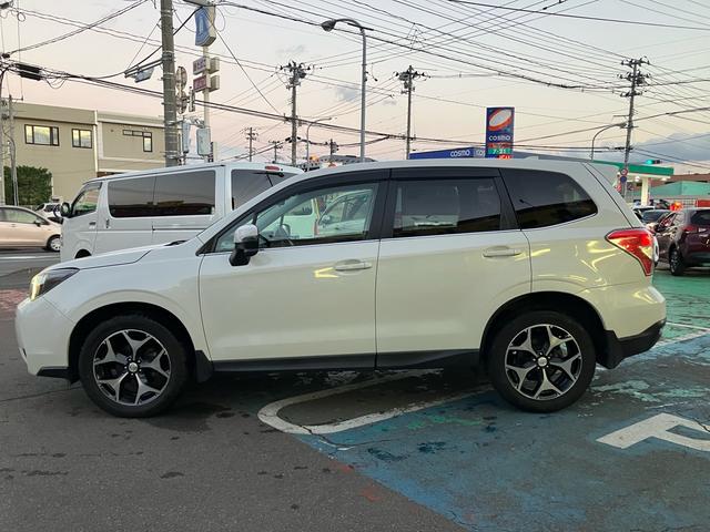 フォレスター Ｓ－リミテッド　４ＷＤ　アイサイト　フルセグナビ　Ｂｌｕｅｔｏｏｔｈ　バックカメラ　ＥＴＣ　ＬＥＤデイライト　純正１８インチアルミ　ハーフレザーシート　パワーシート　前席シートヒーター　Ｘ－ＭＯＤＥ　パドルシフト（4枚目）