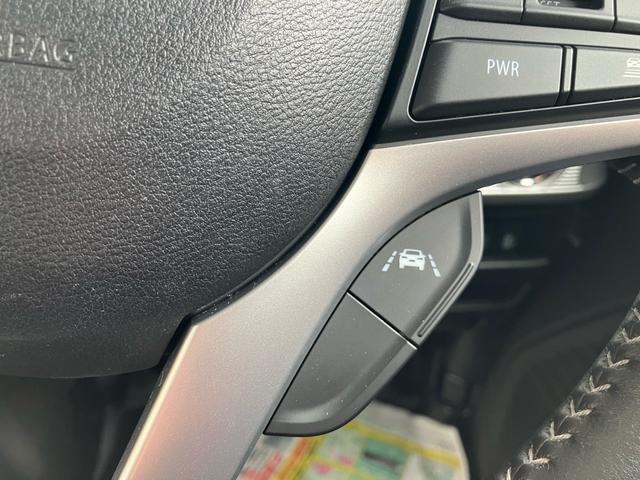 スペーシアカスタム ハイブリッドＸＳ　４ＷＤ　デュアルカメラブレーキサポート　両側電動スライドドア　ＬＥＤヘッドライト／フォグ　ハーフレザーシート　純正１５インチアルミホイール　追従式クルーズコントロール　前席シートヒーター　バックカメラ（19枚目）