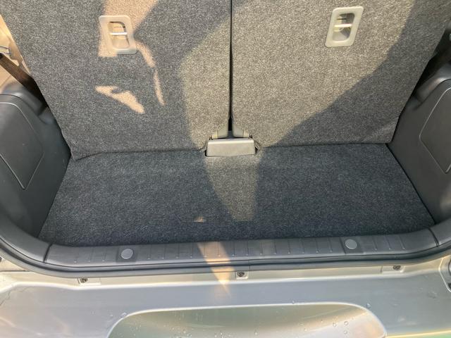 ジムニー ランドベンチャー　４ＷＤ　５速マニュアル　オプションカラー　特別仕様車　ハーフレザーシート　フルセグナビ　シートヒーター　ミラーヒーター　背面タイヤハードカバー　純正１６インチアルミホイール　クロムメッキバンパーカバー（15枚目）