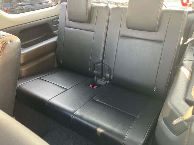 ジムニー ランドベンチャー　４ＷＤ　５速マニュアル　オプションカラー　特別仕様車　ハーフレザーシート　フルセグナビ　シートヒーター　ミラーヒーター　背面タイヤハードカバー　純正１６インチアルミホイール　クロムメッキバンパーカバー（19枚目）