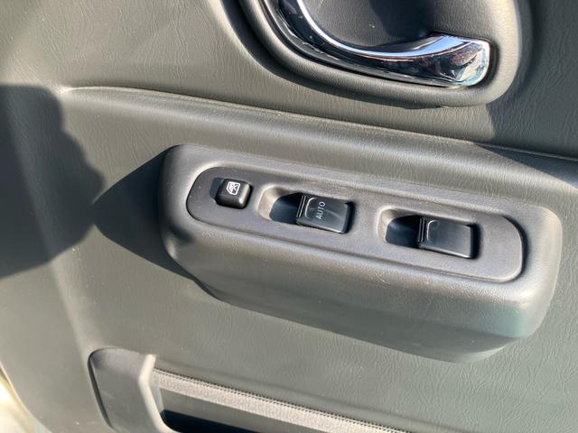 ジムニー ランドベンチャー　４ＷＤ　５速マニュアル　オプションカラー　特別仕様車　ハーフレザーシート　フルセグナビ　シートヒーター　ミラーヒーター　背面タイヤハードカバー　純正１６インチアルミホイール　クロムメッキバンパーカバー（38枚目）