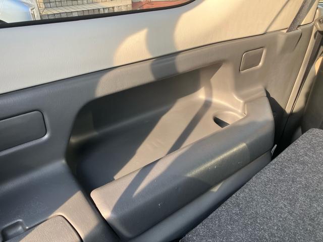 ジムニー ランドベンチャー　４ＷＤ　５速マニュアル　オプションカラー　特別仕様車　ハーフレザーシート　フルセグナビ　シートヒーター　ミラーヒーター　背面タイヤハードカバー　純正１６インチアルミホイール　クロムメッキバンパーカバー（44枚目）