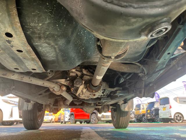 ジムニー ランドベンチャー　４ＷＤ　５速マニュアル　オプションカラー　特別仕様車　ハーフレザーシート　フルセグナビ　シートヒーター　ミラーヒーター　背面タイヤハードカバー　純正１６インチアルミホイール　クロムメッキバンパーカバー（52枚目）