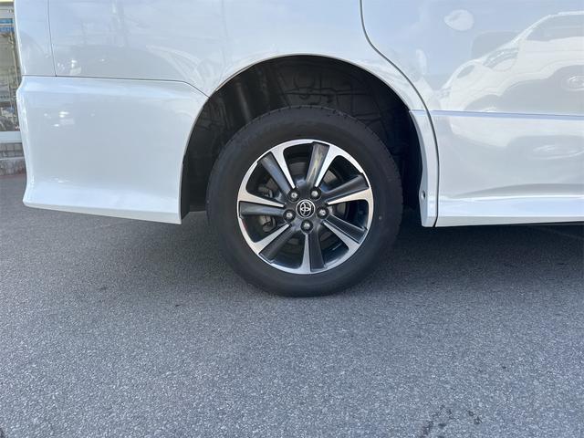 ヴォクシー ZS 煌II 4WD 8人乗り トヨタセーフティセンス 両側パワースライドドア LEDヘッドライト/フォグ オートハイビーム ナビ Bluetooth バックカメラ 純正16インチアルミ フロントワイパーデアイサー(26枚目)