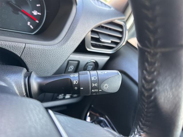 ヴォクシー ZS 煌II 4WD 8人乗り トヨタセーフティセンス 両側パワースライドドア LEDヘッドライト/フォグ オートハイビーム ナビ Bluetooth バックカメラ 純正16インチアルミ フロントワイパーデアイサー(45枚目)