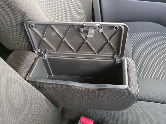 ウェイク L SAII 4WD 両側パワースライドドア 純正8インチナビ Bluetooth フルセグ HDMI バックカメラ 地図データ2023年5月 純正15インチアルミ シートヒーター 各所LED電球換装済み フォグ(32枚目)