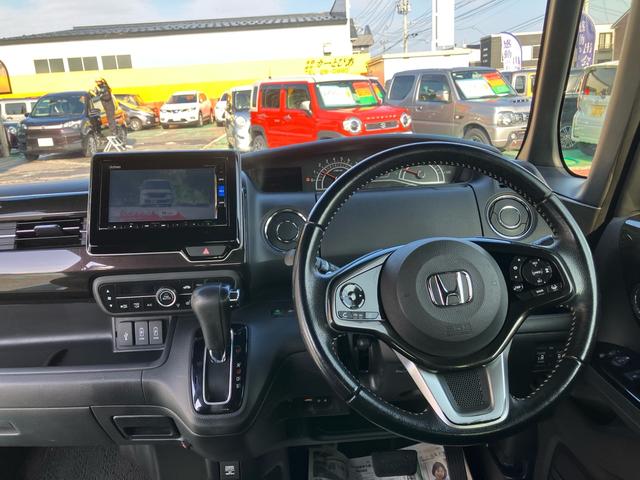 Ｎ－ＢＯＸカスタム Ｇ・ＥＸターボホンダセンシング　４ＷＤ　助手席スーパースライドシート　純正フルセグナビ　バックカメラ　両側パワースライドドア　ハーフレザーシート　パドルシフト　追従式クルーズコントロール　ＬＥＤヘッドライト　純正１５インチアルミ（20枚目）