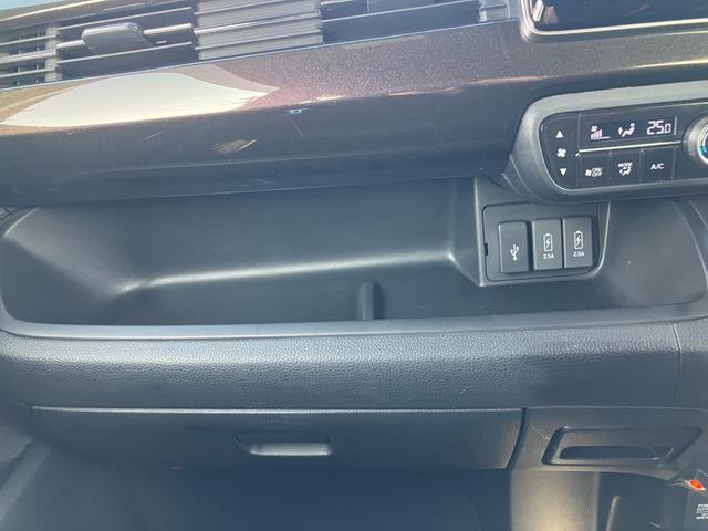 Ｎ－ＢＯＸカスタム Ｇ・ＥＸターボホンダセンシング　４ＷＤ　助手席スーパースライドシート　純正フルセグナビ　バックカメラ　両側パワースライドドア　ハーフレザーシート　パドルシフト　追従式クルーズコントロール　ＬＥＤヘッドライト　純正１５インチアルミ（27枚目）