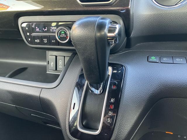 Ｎ－ＢＯＸカスタム Ｇ・ＥＸターボホンダセンシング　４ＷＤ　助手席スーパースライドシート　純正フルセグナビ　バックカメラ　両側パワースライドドア　ハーフレザーシート　パドルシフト　追従式クルーズコントロール　ＬＥＤヘッドライト　純正１５インチアルミ（32枚目）