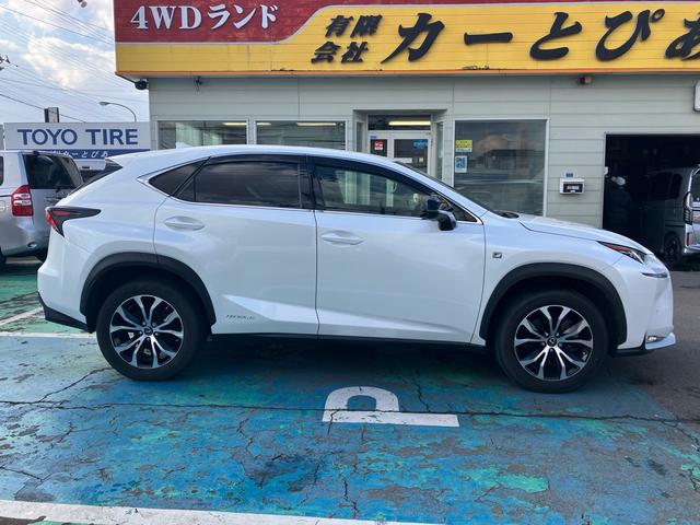 NX NX300h Fスポーツ 4WD ハイブリッド 純正フルセグナビ バックカメラ ステアリングヒーター 本革シート パワーバックドア シートヒーター/クーラー パワーシート パドルシフト クルーズコントロール ブレーキホールド(3枚目)