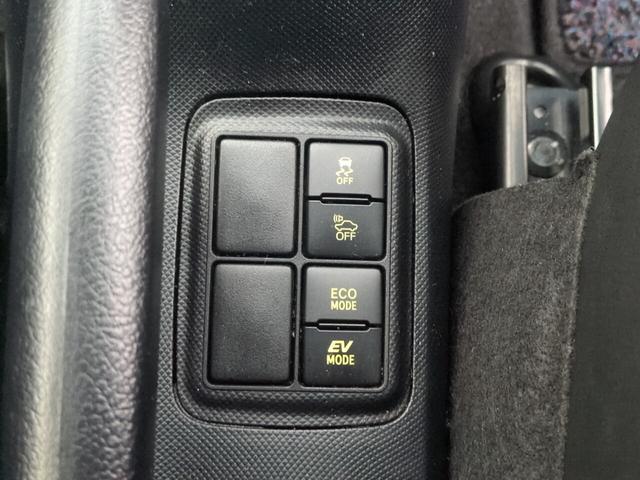 アクア クロスオーバー ハイブリッド ハーフレザーシート フルセグ対応純正ナビ Bluetooth バックカメラ ワイパーデアイサー ETC ステアリングスイッチ フォグ クリアランスソナー 先行車発進 オートハイビーム(18枚目)