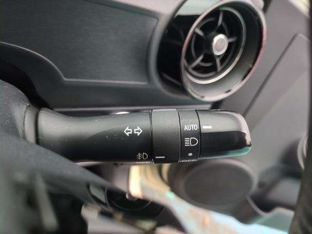 アクア クロスオーバー ハイブリッド ハーフレザーシート フルセグ対応純正ナビ Bluetooth バックカメラ ワイパーデアイサー ETC ステアリングスイッチ フォグ クリアランスソナー 先行車発進 オートハイビーム(23枚目)