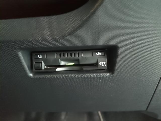 アクア クロスオーバー ハイブリッド ハーフレザーシート フルセグ対応純正ナビ Bluetooth バックカメラ ワイパーデアイサー ETC ステアリングスイッチ フォグ クリアランスソナー 先行車発進 オートハイビーム(27枚目)