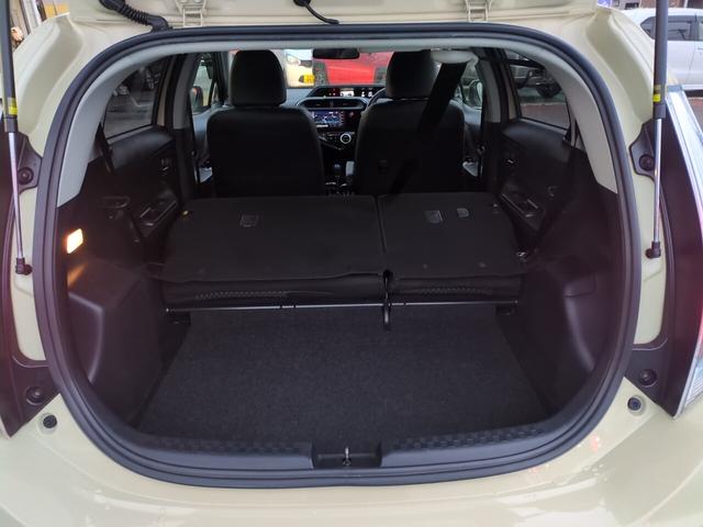 アクア クロスオーバー ハイブリッド ハーフレザーシート フルセグ対応純正ナビ Bluetooth バックカメラ ワイパーデアイサー ETC ステアリングスイッチ フォグ クリアランスソナー 先行車発進 オートハイビーム(37枚目)