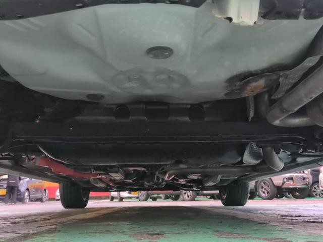 アクア クロスオーバー ハイブリッド ハーフレザーシート フルセグ対応純正ナビ Bluetooth バックカメラ ワイパーデアイサー ETC ステアリングスイッチ フォグ クリアランスソナー 先行車発進 オートハイビーム(51枚目)