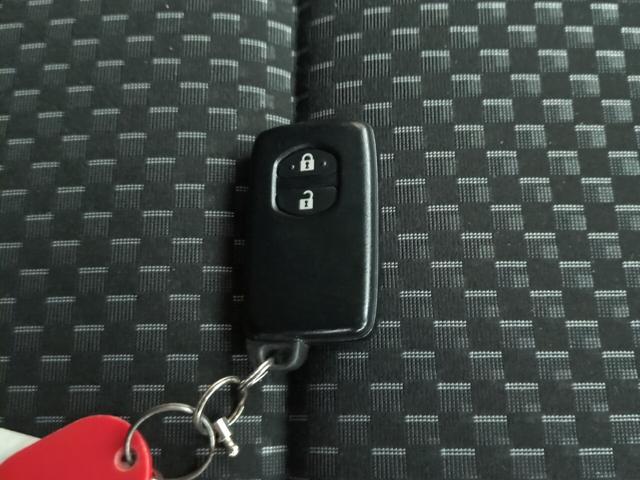 アクア クロスオーバー ハイブリッド ハーフレザーシート フルセグ対応純正ナビ Bluetooth バックカメラ ワイパーデアイサー ETC ステアリングスイッチ フォグ クリアランスソナー 先行車発進 オートハイビーム(56枚目)