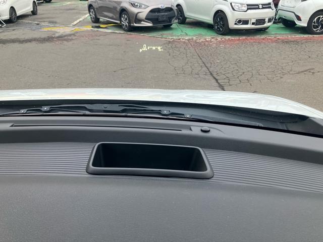 スペーシアギア ハイブリッドＸＺ　ターボ　４ＷＤ　デュアルセンサーブレーキ　純正８インチナビ　全方位カメラ　パドルシフト　クルーズコントロール　両側電動スライドドア　ＬＥＤヘッドライト／フォグ　ＥＴＣ　前席シートヒーター　パーキングソナー（30枚目）