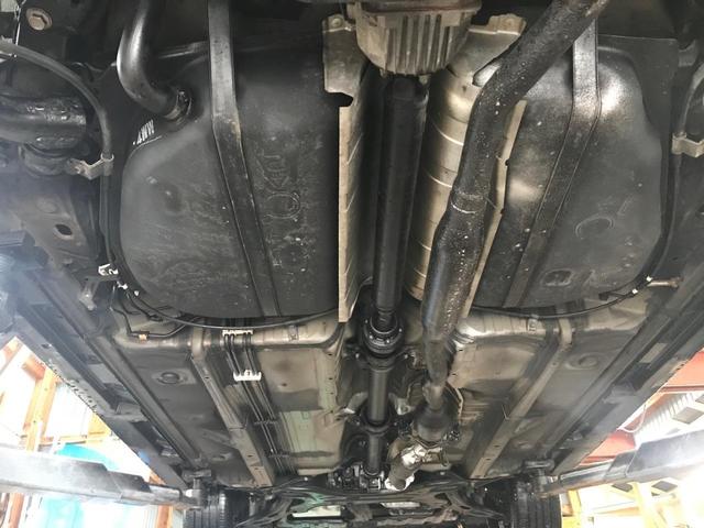 1.8S 4WD エアロ 7人乗り HDDナビフルセグTV バックカメラ ETC エアロ アルミホイール付きスタッドレス 新品冬ワイパー 新品バッテリー付き(4枚目)