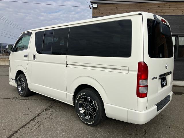ハイエースバン ロングＤＸ　４ＷＤ　フロントスポイラー　３（６）人乗り　電動格納ドアミラー　キーレス　タイミングベルト交換済み　同色バンパー　ナビＴＶ　バックカメラ　ＥＴＣ　記録簿（14枚目）