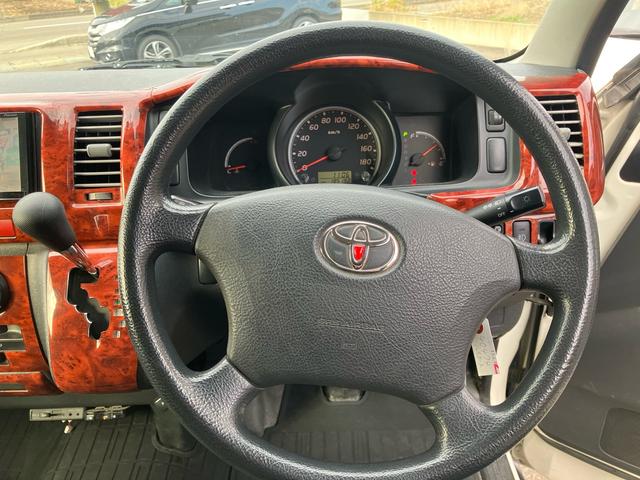ハイエースバン ロングＤＸ　４ＷＤ　フロントスポイラー　３（６）人乗り　電動格納ドアミラー　キーレス　タイミングベルト交換済み　同色バンパー　ナビＴＶ　バックカメラ　ＥＴＣ　記録簿（32枚目）