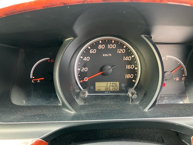 ハイエースバン ロングＤＸ　４ＷＤ　フロントスポイラー　３（６）人乗り　電動格納ドアミラー　キーレス　タイミングベルト交換済み　同色バンパー　ナビＴＶ　バックカメラ　ＥＴＣ　記録簿（33枚目）