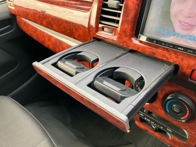 ハイエースバン ロングＤＸ　４ＷＤ　フロントスポイラー　３（６）人乗り　電動格納ドアミラー　キーレス　タイミングベルト交換済み　同色バンパー　ナビＴＶ　バックカメラ　ＥＴＣ　記録簿（37枚目）