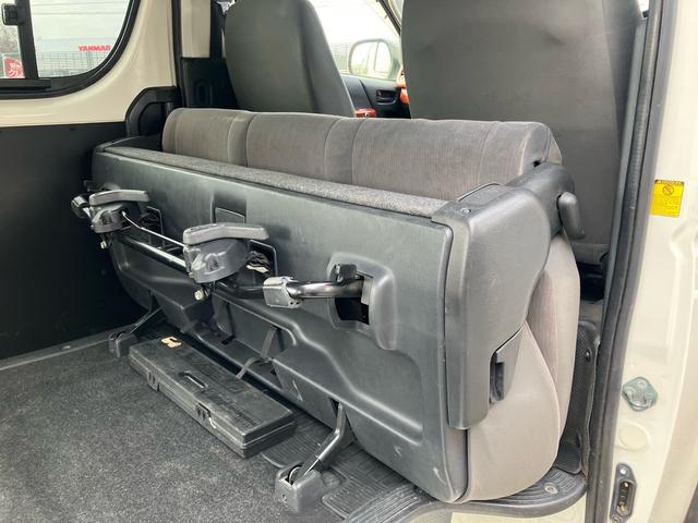 ハイエースバン ロングＤＸ　４ＷＤ　フロントスポイラー　３（６）人乗り　電動格納ドアミラー　キーレス　タイミングベルト交換済み　同色バンパー　ナビＴＶ　バックカメラ　ＥＴＣ　記録簿（44枚目）