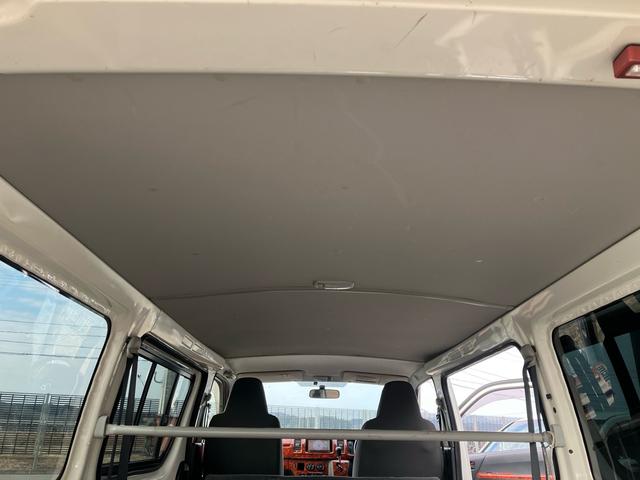 ハイエースバン ロングＤＸ　４ＷＤ　フロントスポイラー　３（６）人乗り　電動格納ドアミラー　キーレス　タイミングベルト交換済み　同色バンパー　ナビＴＶ　バックカメラ　ＥＴＣ　記録簿（48枚目）